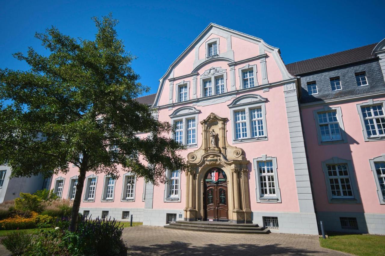Historisches Deluxe Apartment Im Marianum Neuss Eksteriør billede